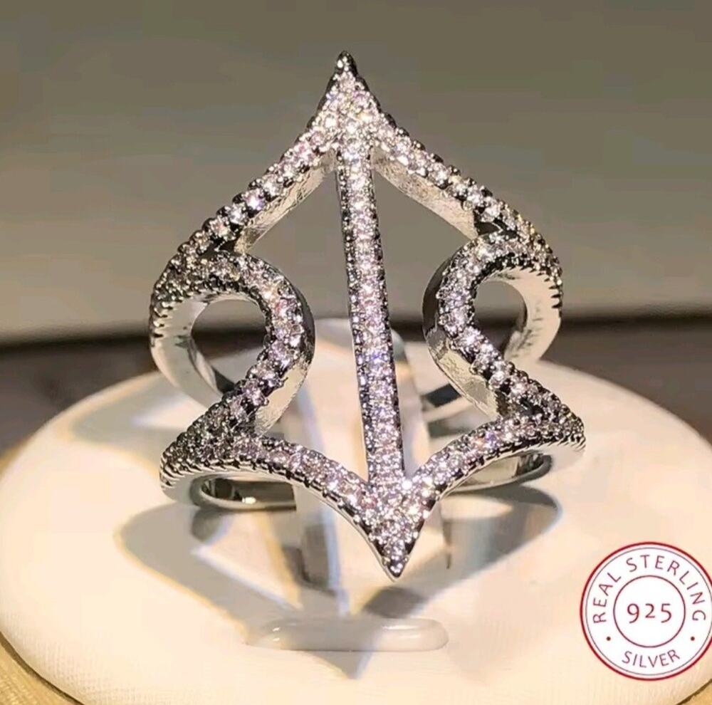 NWB Sz7 Silver Plated Accent Ring Costume Jewelry